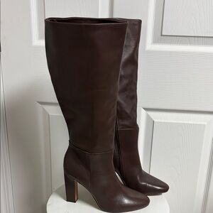 Sophisticated Dark Brown Leather Block Heel Boots